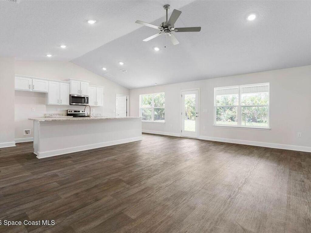 460 Wellwood Street, Palm Bay, FL 32908