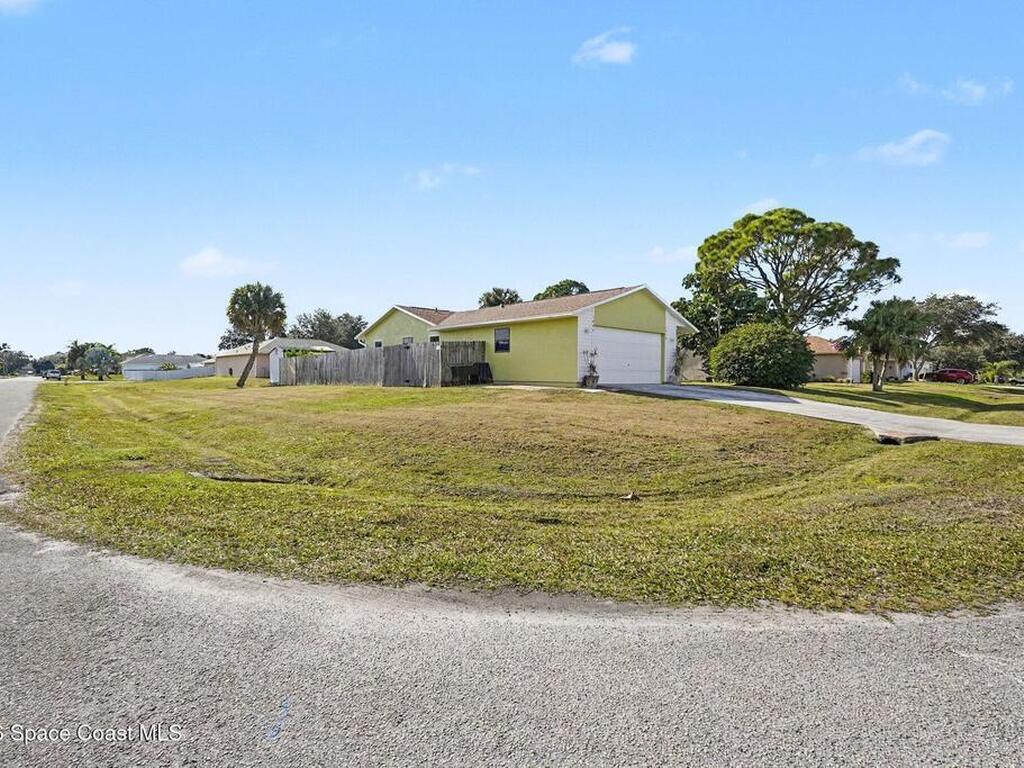 1820 Zaminder Street, Palm Bay, FL 32907