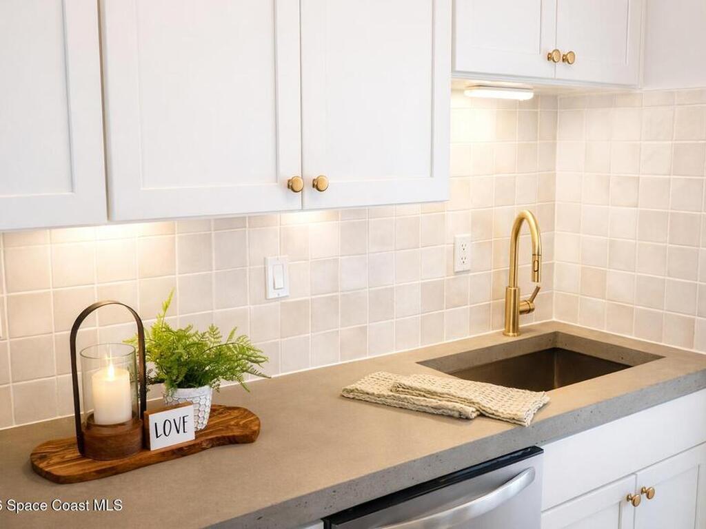 804 Oak Street, Melbourne Beach, FL 32951