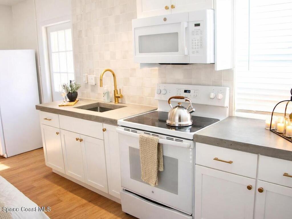 804 Oak Street, Melbourne Beach, FL 32951