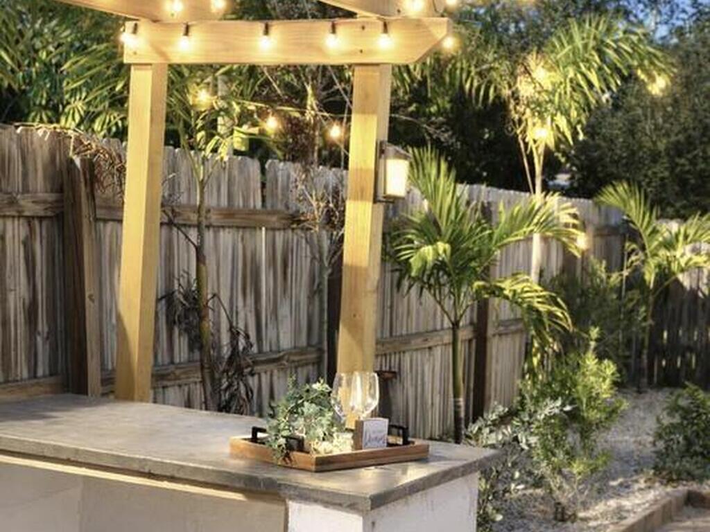 804 Oak Street, Melbourne Beach, FL 32951