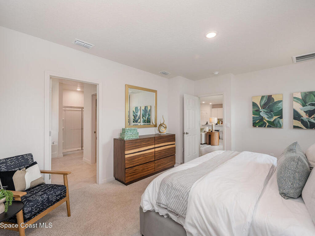 2732 Indian River Parkway, Mims, FL 32754