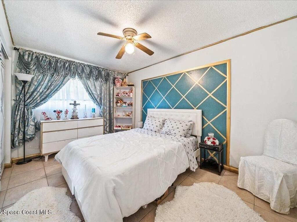 247 Cambridge Lane, Melbourne, FL 32935