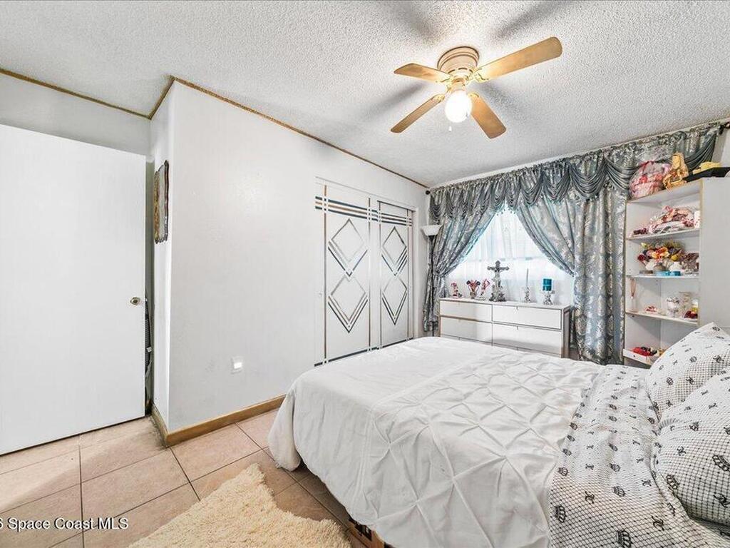 247 Cambridge Lane, Melbourne, FL 32935