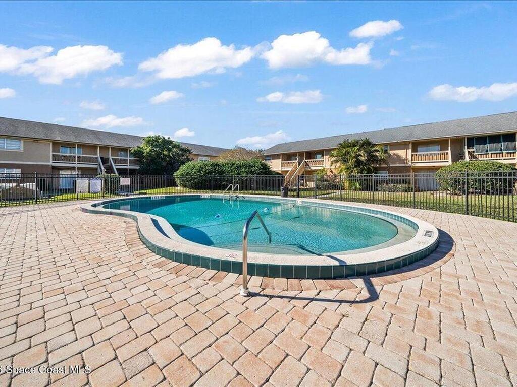 247 Cambridge Lane, Melbourne, FL 32935