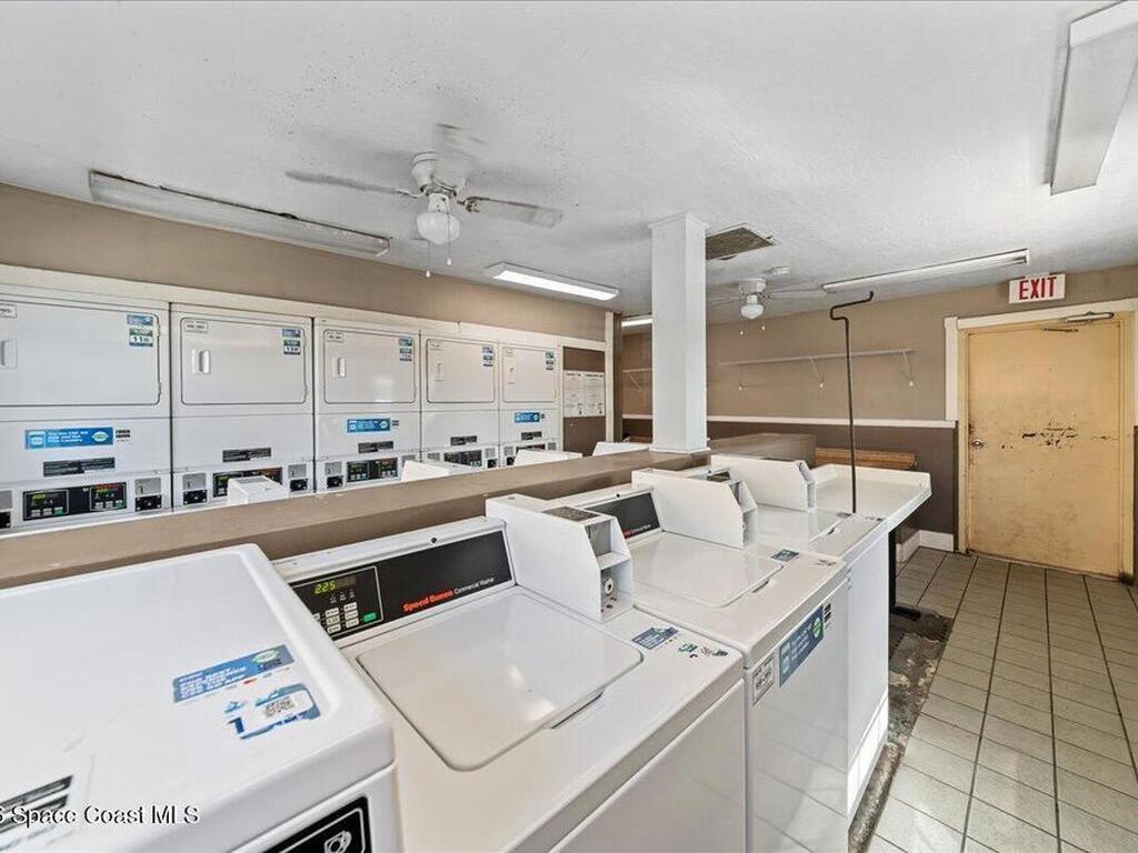 247 Cambridge Lane, Melbourne, FL 32935