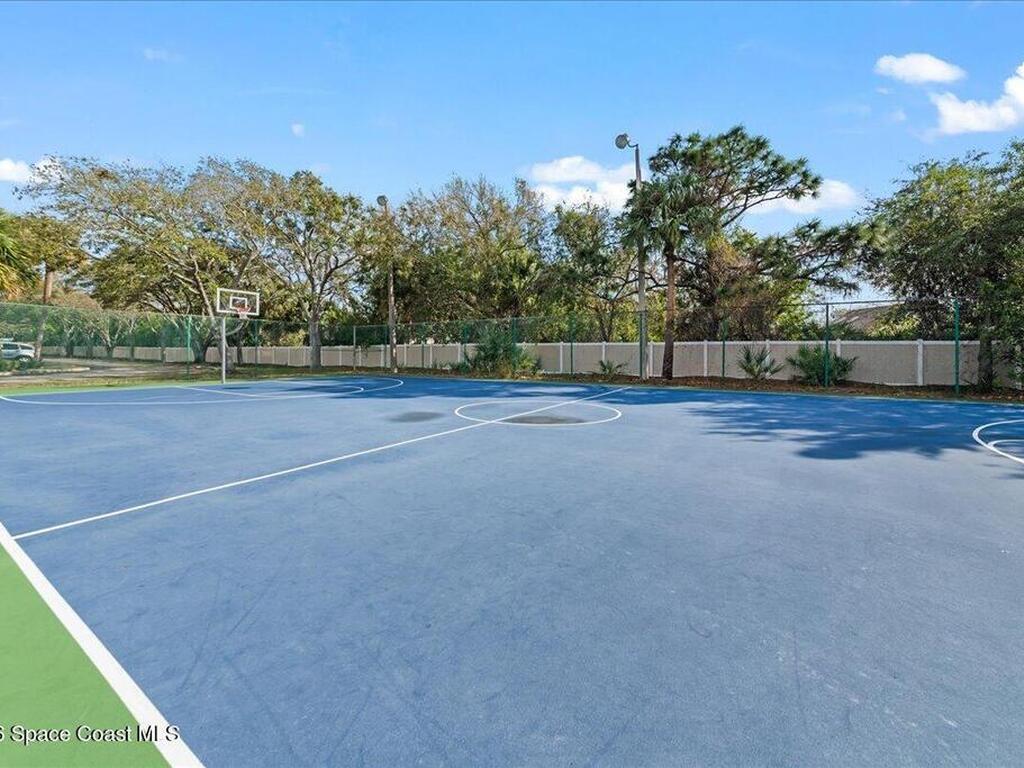 247 Cambridge Lane, Melbourne, FL 32935