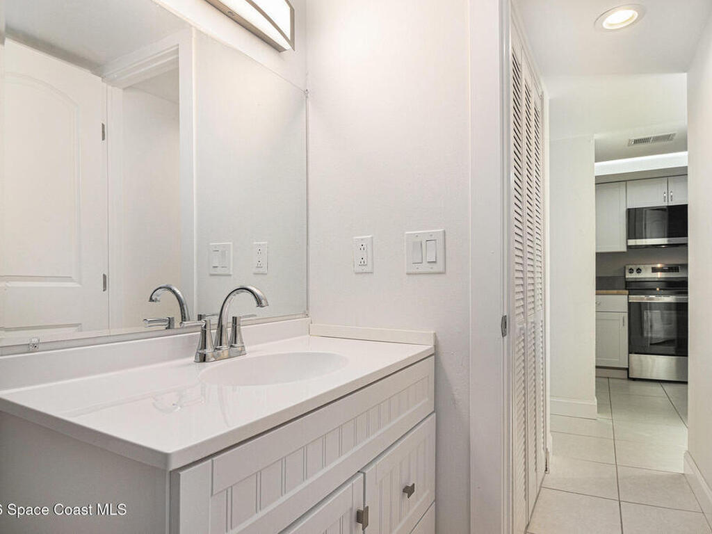 425 Catamaran Drive, Merritt Island, FL 32952