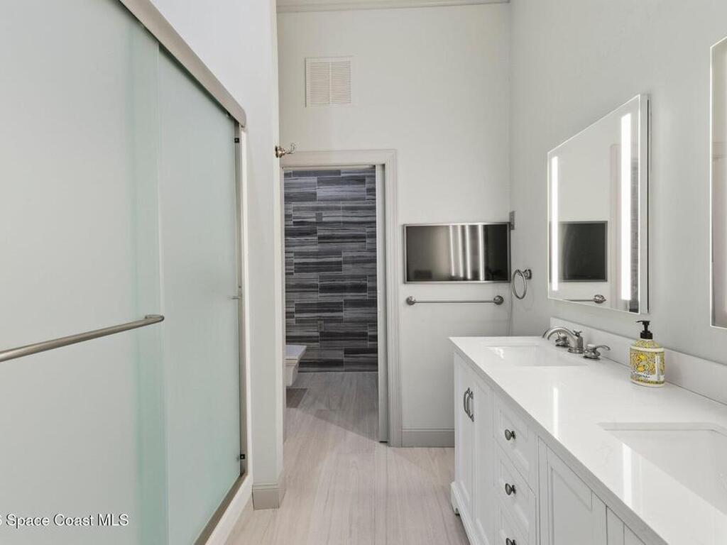 7607 Kiawah Way, Melbourne Beach, FL 32951