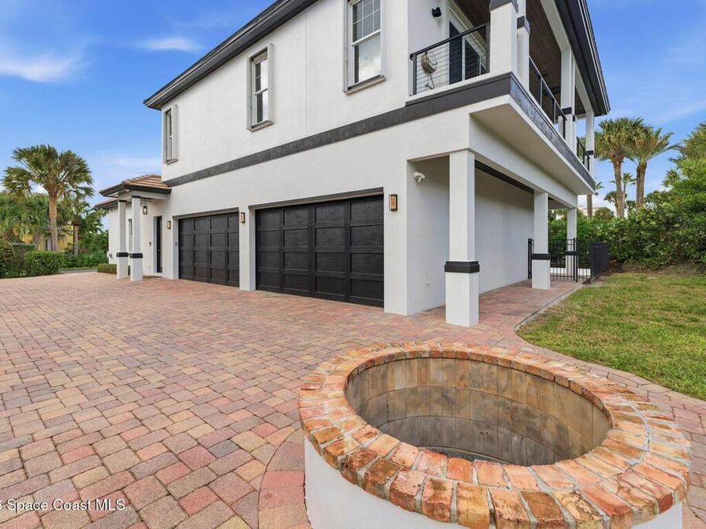 7607 Kiawah Way, Melbourne Beach, FL 32951