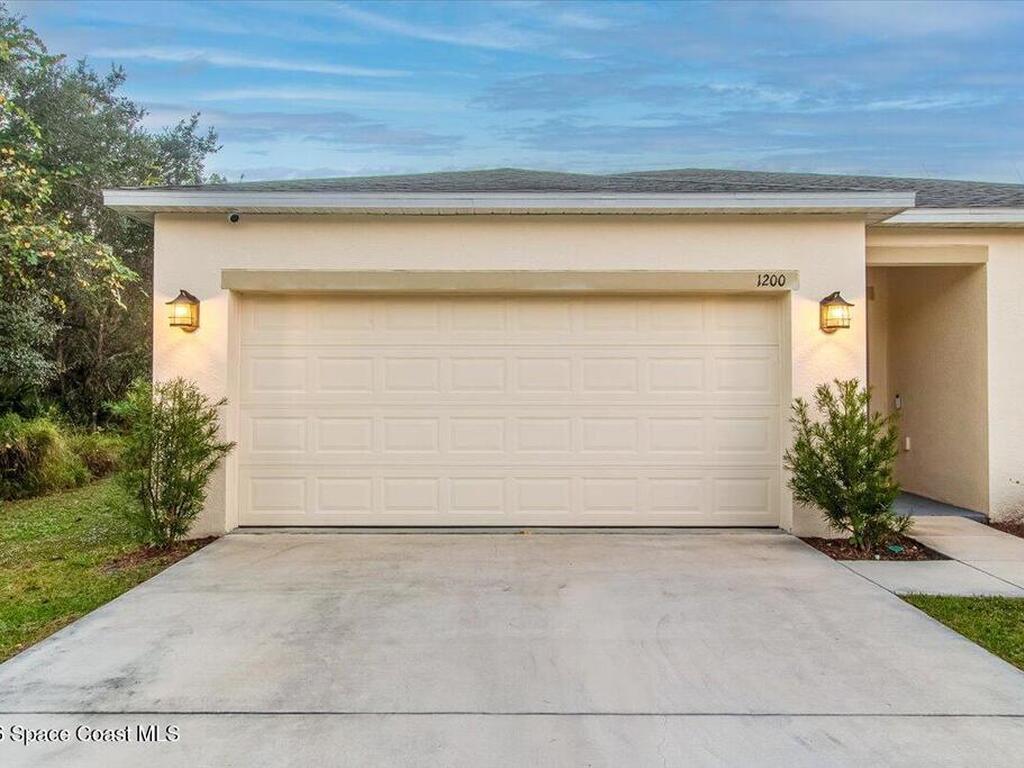 1200 Wahneta Drive, Poinciana, FL 34759