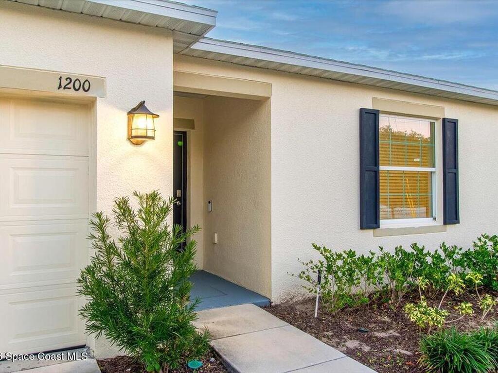 1200 Wahneta Drive, Poinciana, FL 34759