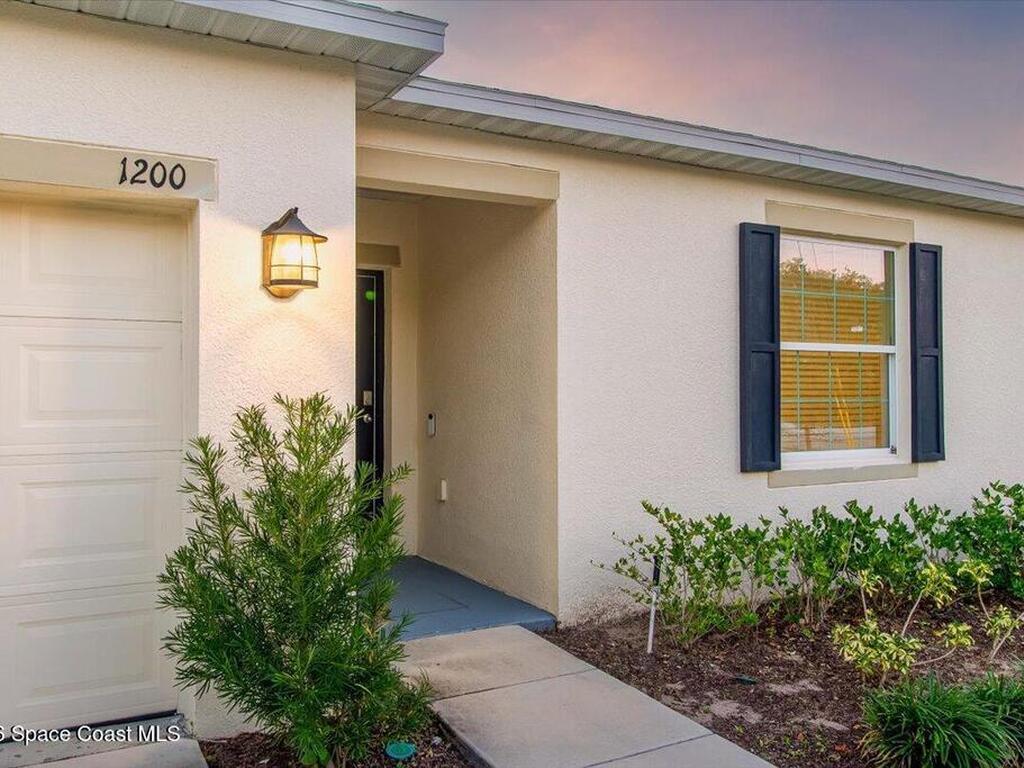 1200 Wahneta Drive, Poinciana, FL 34759