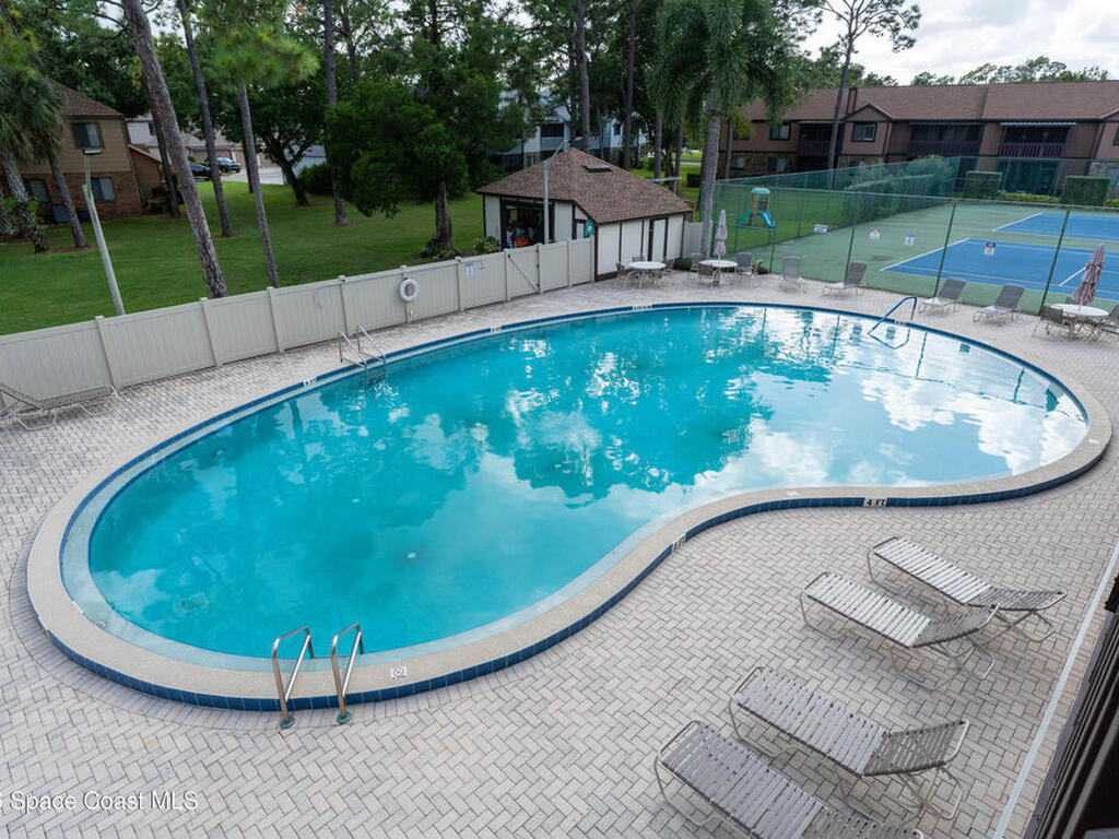 605 Saint Albans Court, Melbourne, FL 32904