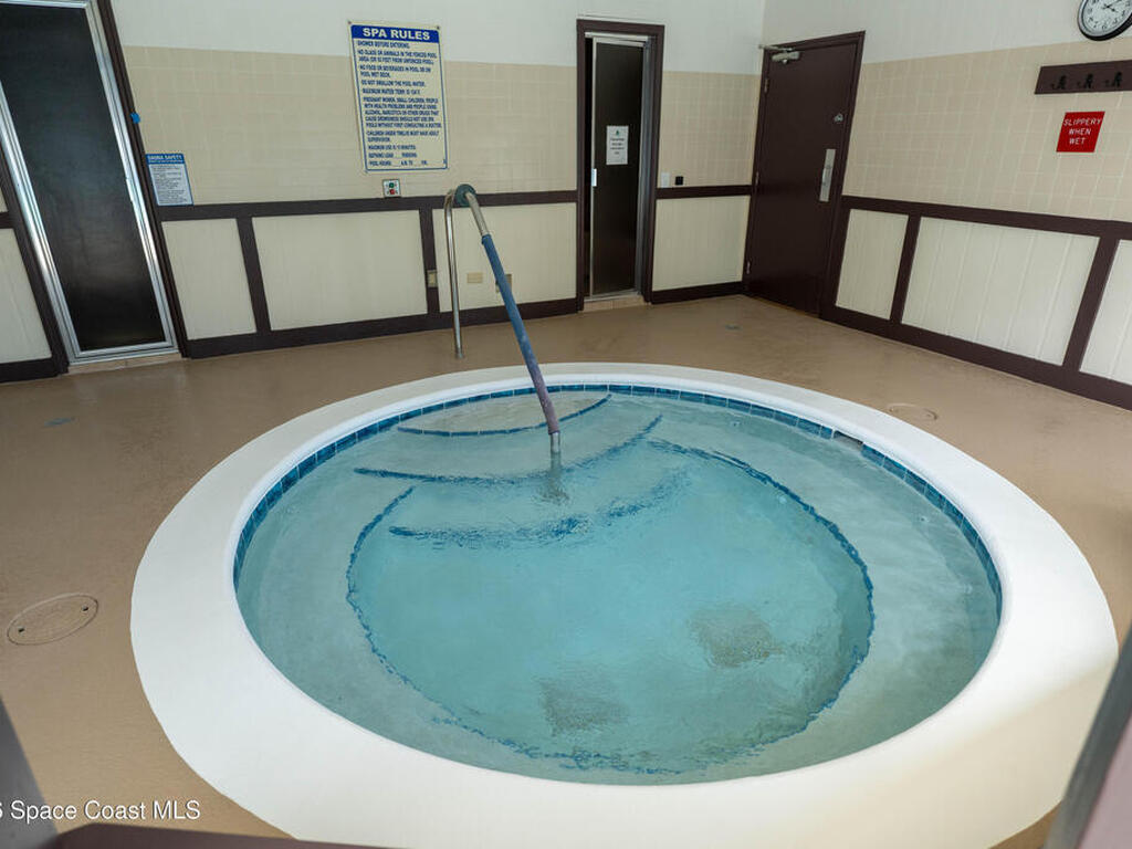 605 Saint Albans Court, Melbourne, FL 32904