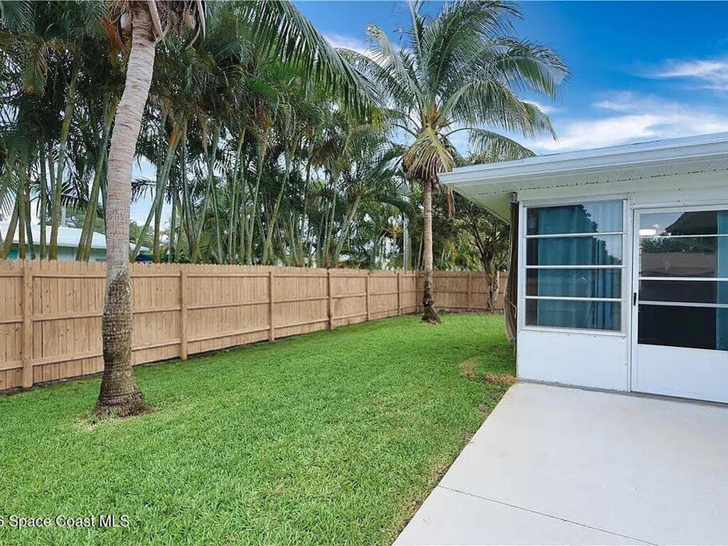 555 20th Street, Vero Beach, FL 32960