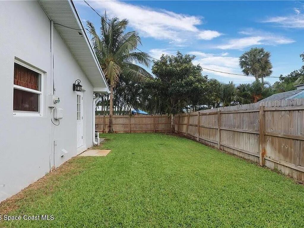 555 20th Street, Vero Beach, FL 32960
