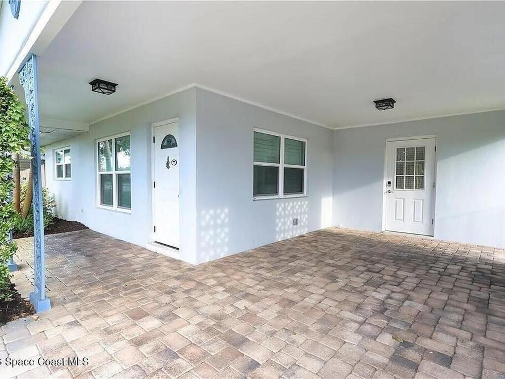 555 20th Street, Vero Beach, FL 32960