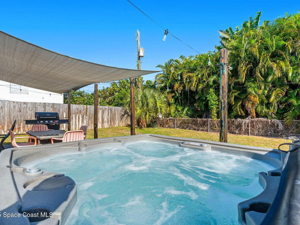 931 S Orlando Avenue, Cocoa Beach, FL 32931