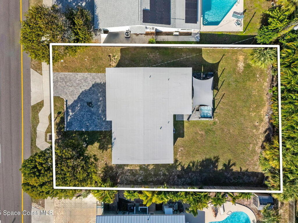 931 S Orlando Avenue, Cocoa Beach, FL 32931