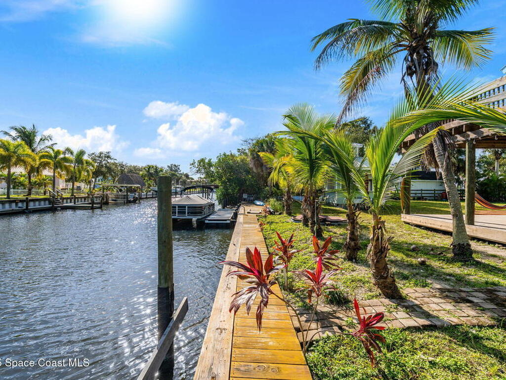 42 Vip Island Unit A, Grant-Valkaria, FL 32949