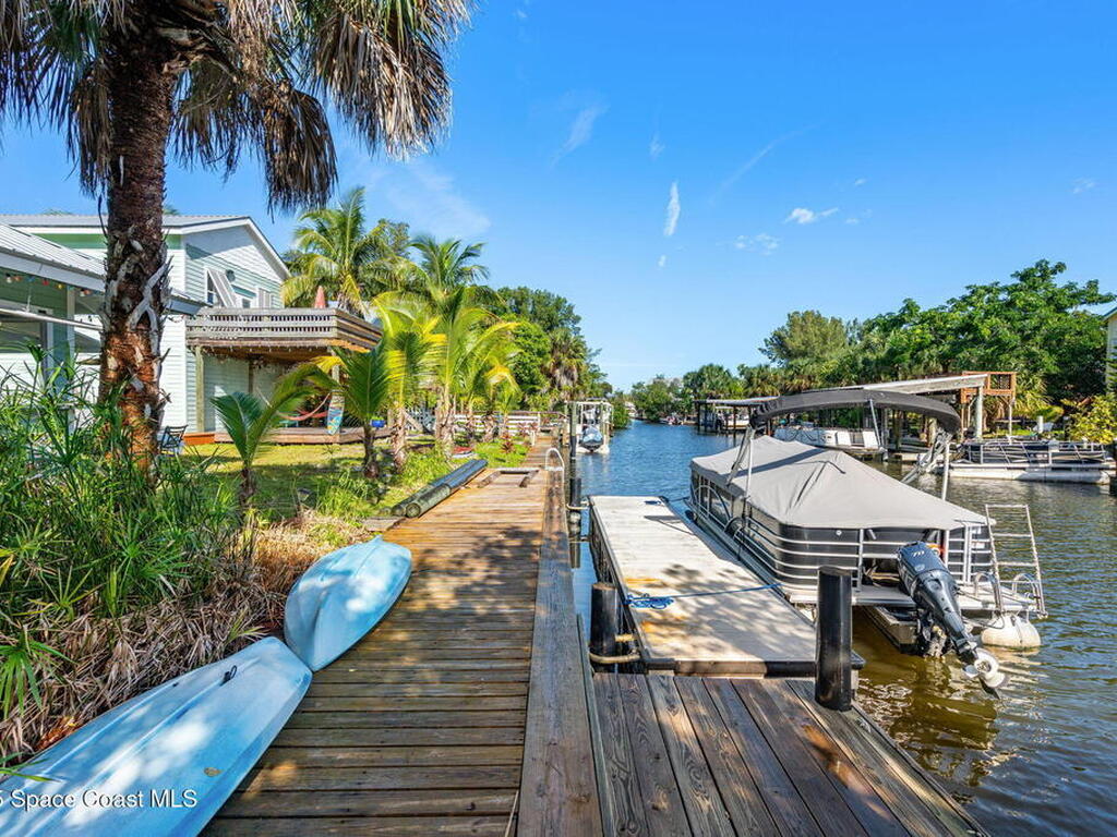 42 Vip Island Unit A, Grant-Valkaria, FL 32949