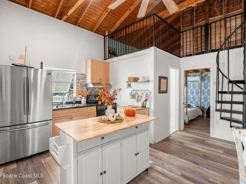 42 Vip Island Unit A, Grant-Valkaria, FL 32949