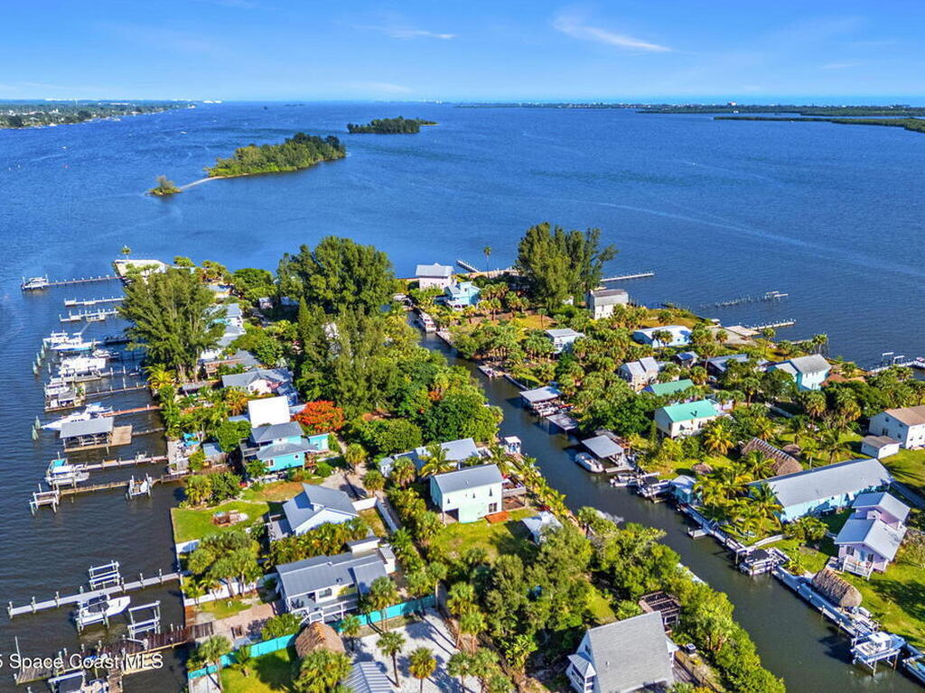 42 Vip Island Unit A, Grant-Valkaria, FL 32949