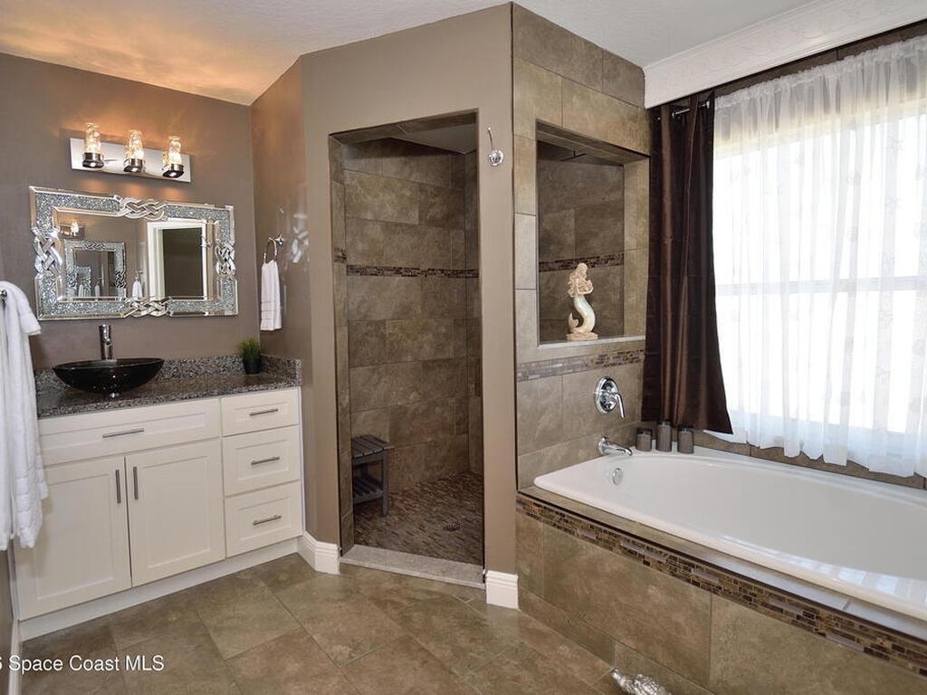 2615 Summer Brook Street, Melbourne, FL 32940