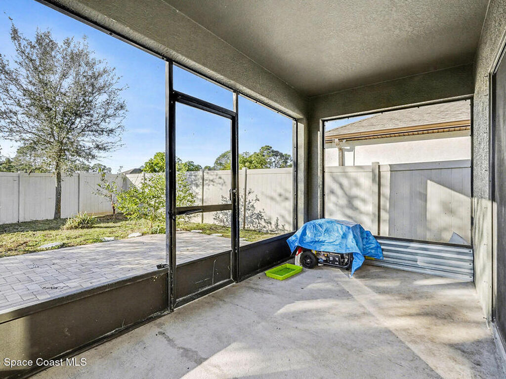 980 Dillard Drive, Palm Bay, FL 32909