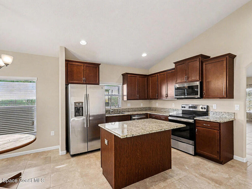 980 Dillard Drive, Palm Bay, FL 32909