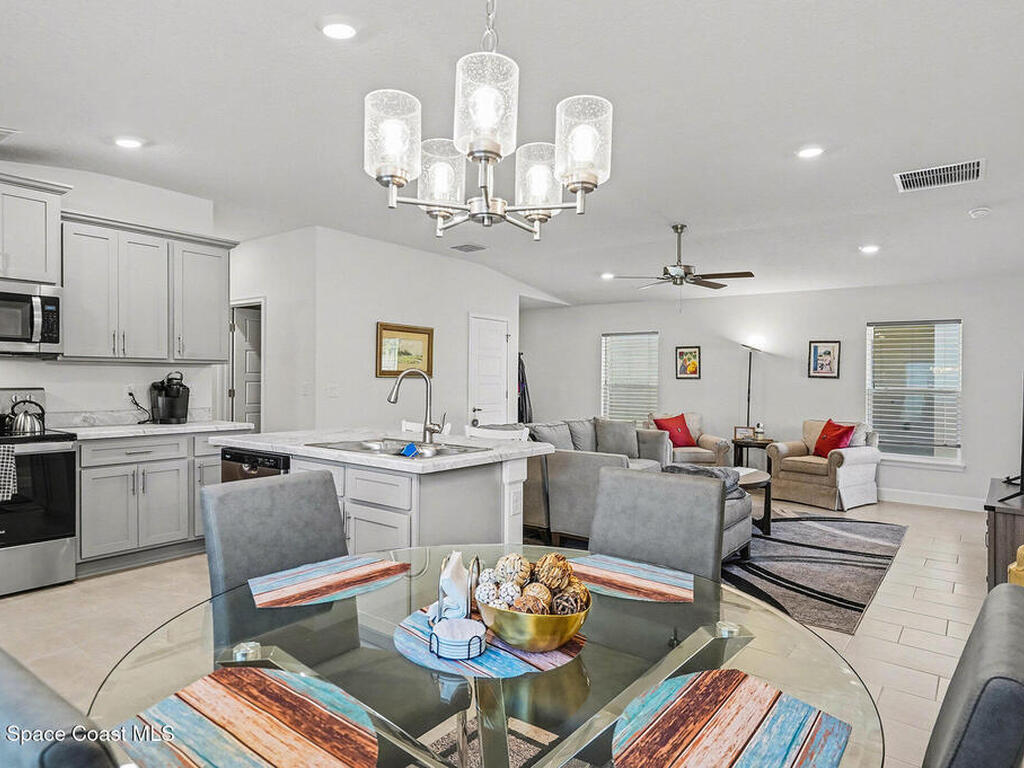 1180 Canfield Circle, Palm Bay, FL 32909