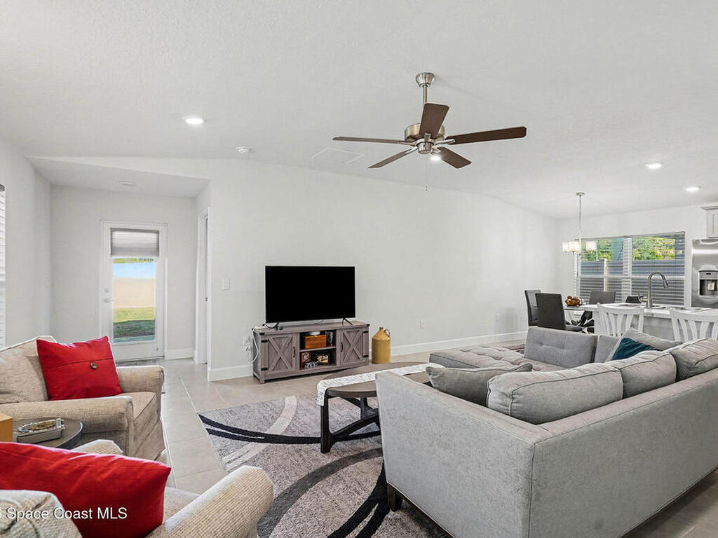 1180 Canfield Circle, Palm Bay, FL 32909