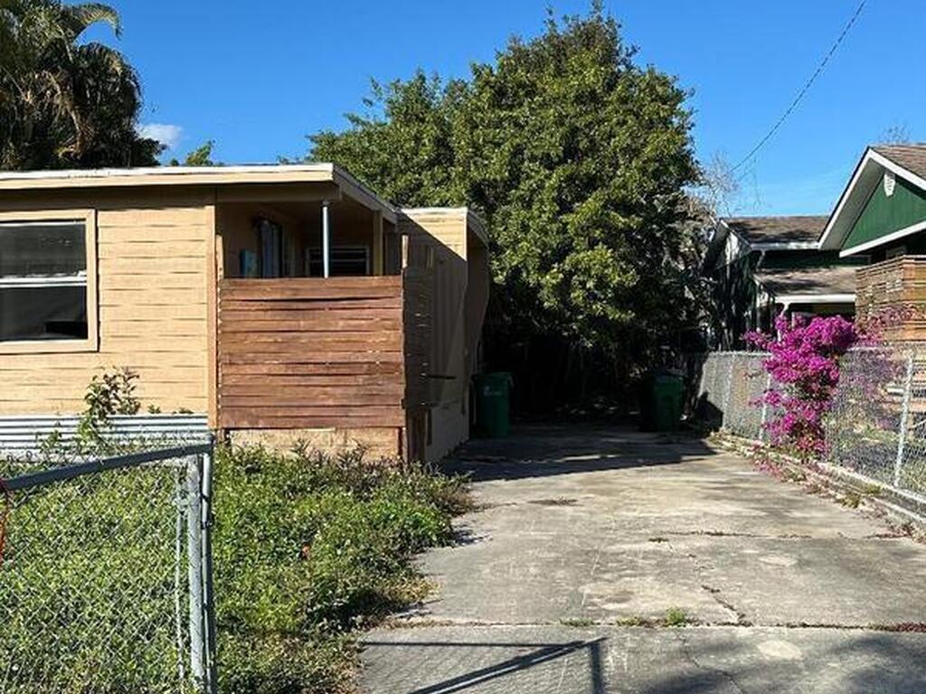 320 La Havre Court, Merritt Island, FL 32953