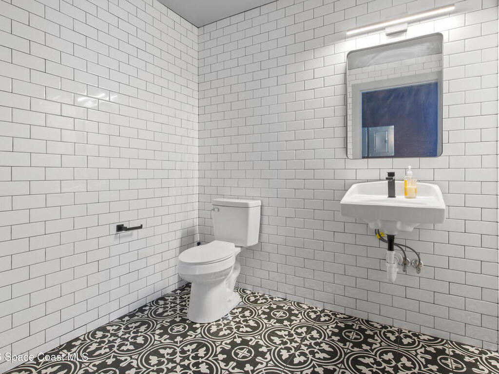 503 N Harbor City Boulevard, Melbourne, FL 32935