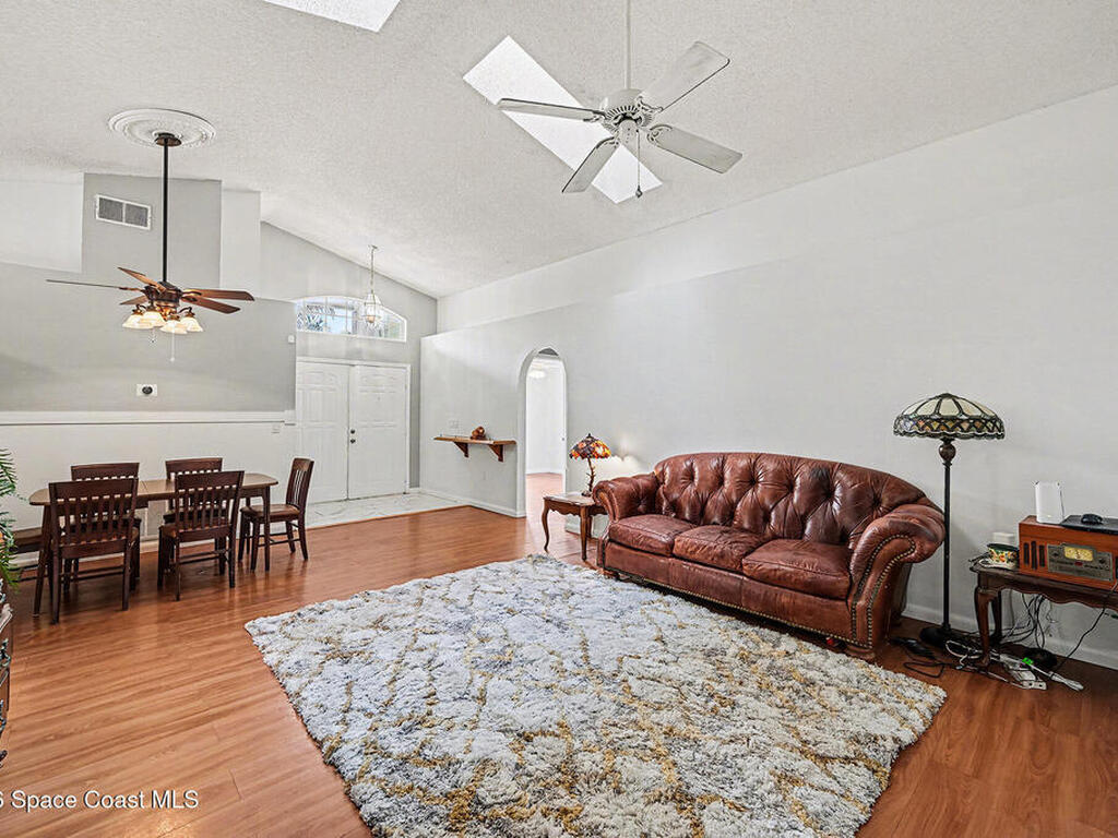 6682 Fawn Ridge Drive, Melbourne, FL 32940