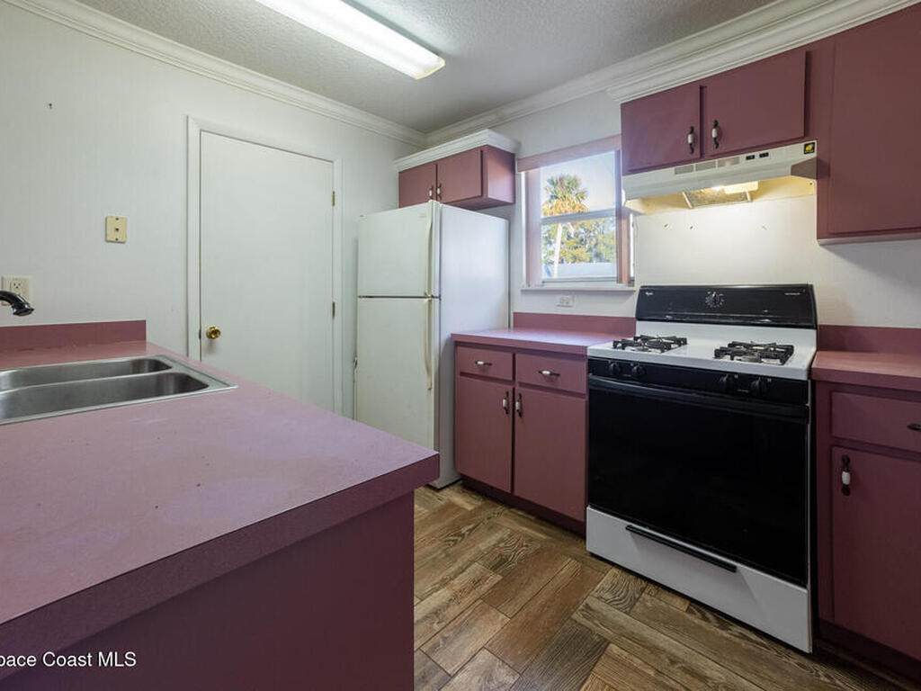 350 Delespine Avenue, Titusville, FL 32780