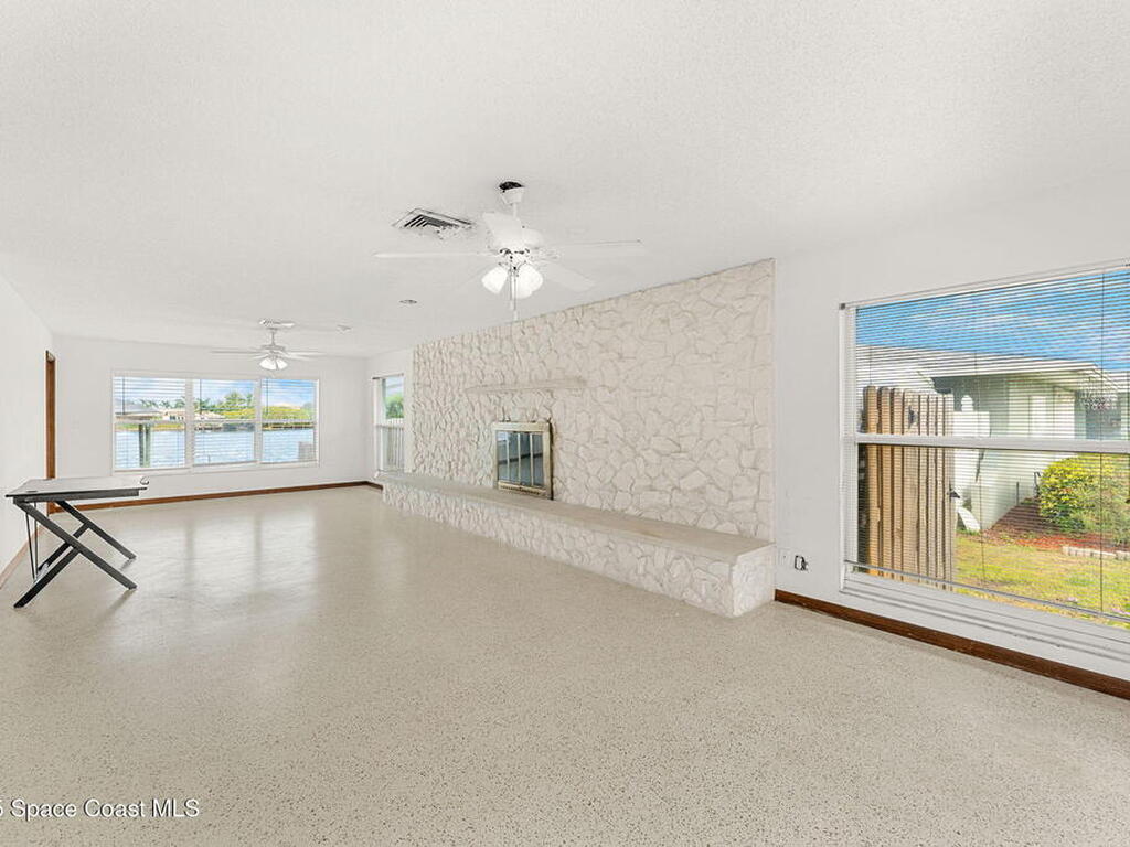 433 Saint Lucia Court, Satellite Beach, FL 32937