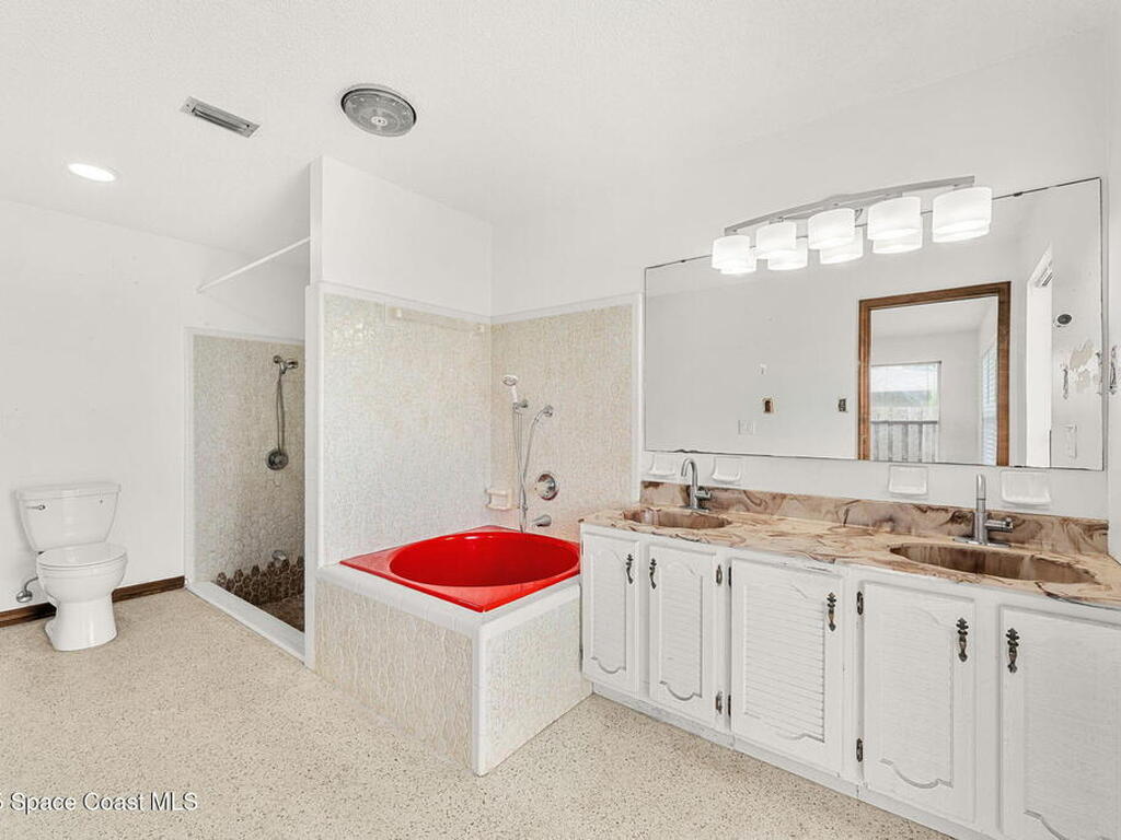 433 Saint Lucia Court, Satellite Beach, FL 32937