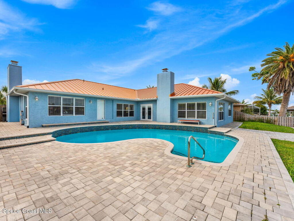 433 Saint Lucia Court, Satellite Beach, FL 32937