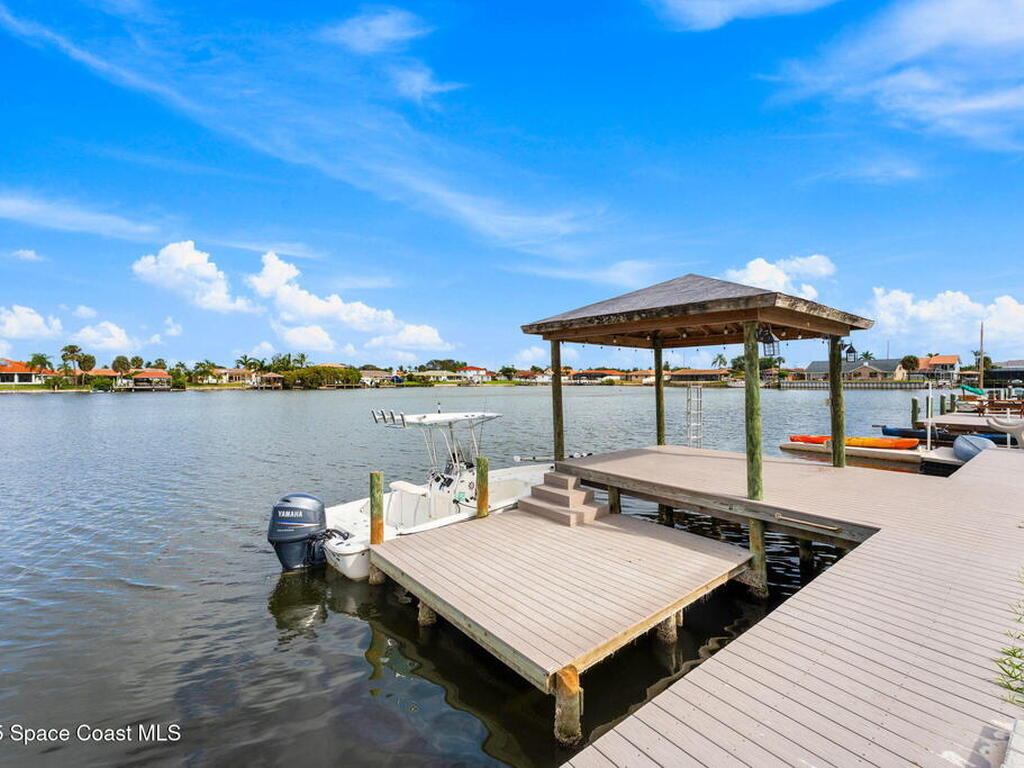 433 Saint Lucia Court, Satellite Beach, FL 32937