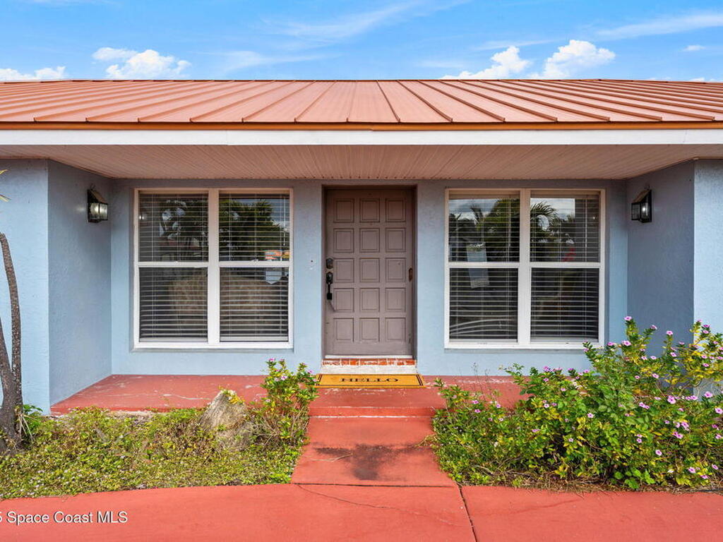 433 Saint Lucia Court, Satellite Beach, FL 32937