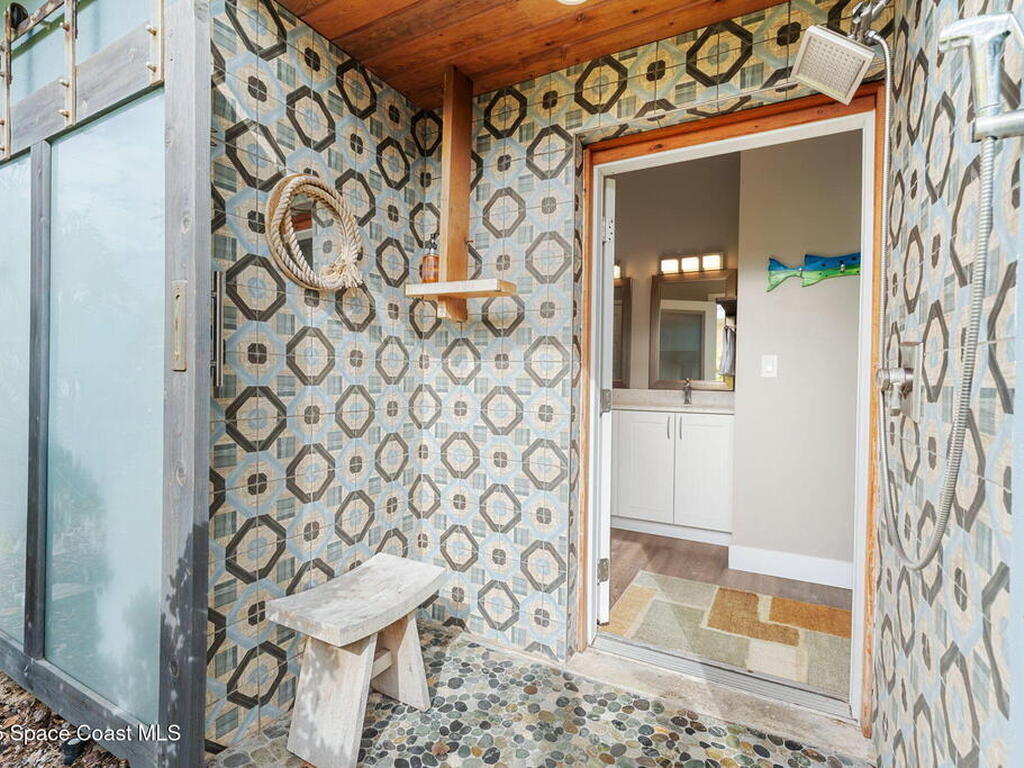 659 S Atlantic Avenue, Cocoa Beach, FL 32931