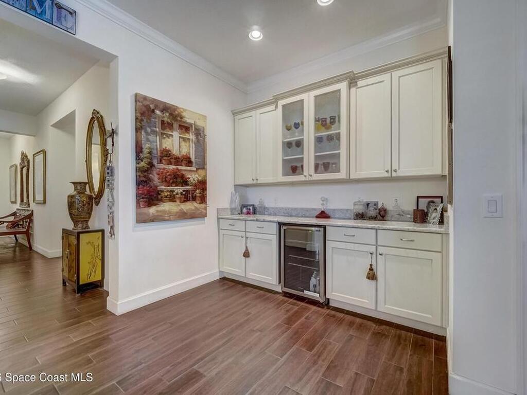 121 Seminole Lane, Cocoa Beach, FL 32931