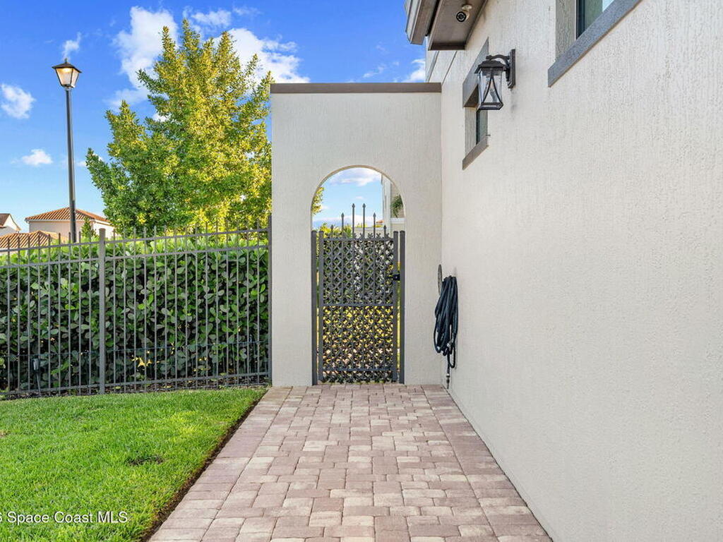 2267 Trava Lane, Melbourne, FL 32940