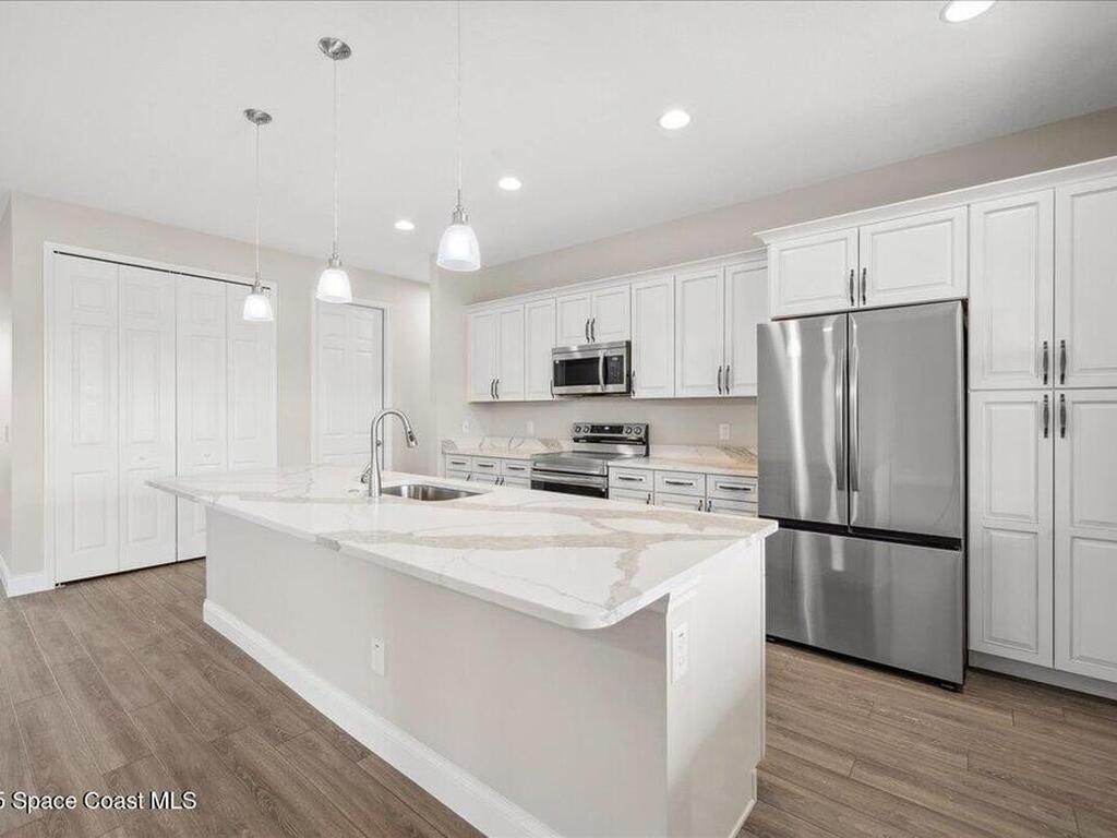 1035 Captiva Island Circle, Palm Bay, FL 32908