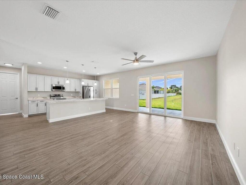 1035 Captiva Island Circle, Palm Bay, FL 32908