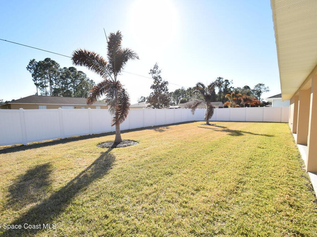 1204 Captiva Island Circle, Palm Bay, FL 32908