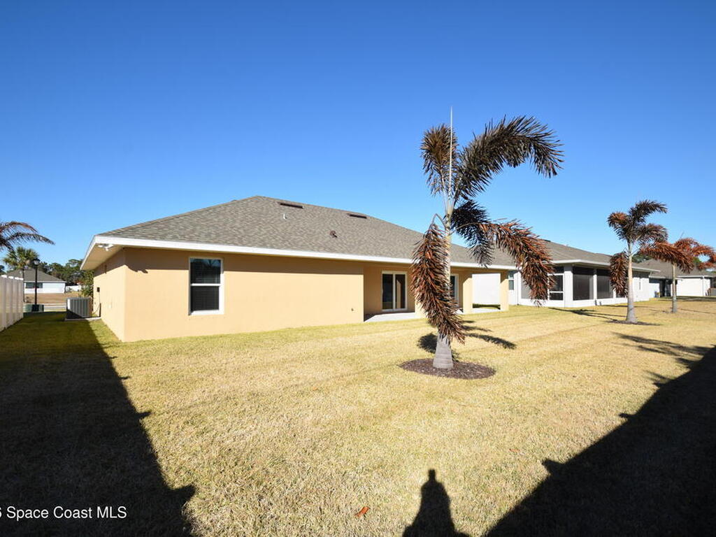 1204 Captiva Island Circle, Palm Bay, FL 32908