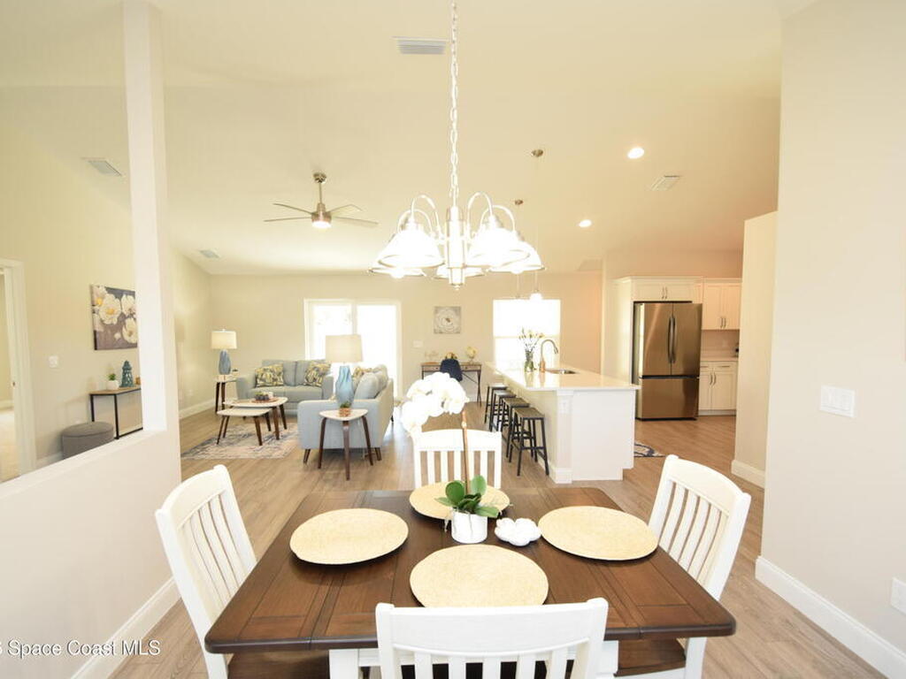 1204 Captiva Island Circle, Palm Bay, FL 32908